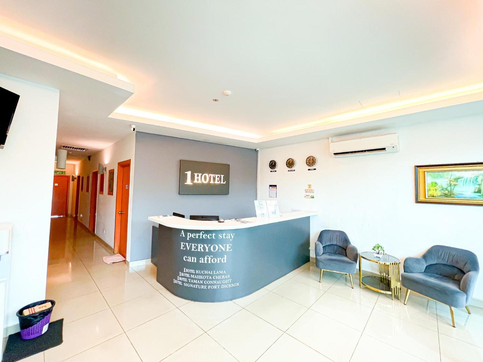 1 Hotel Mahkota Cheras Exterior foto