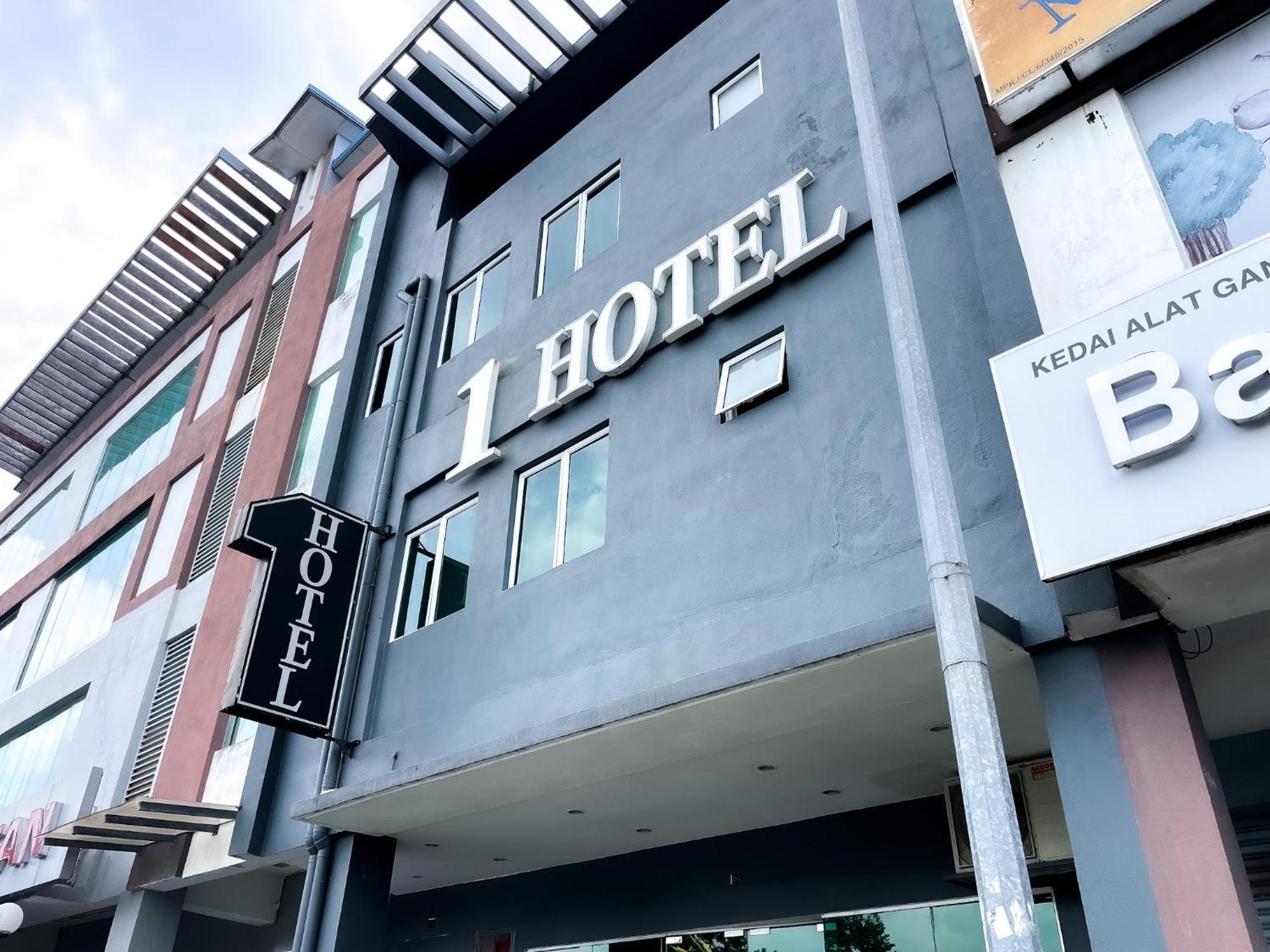 1 Hotel Mahkota Cheras Exterior foto