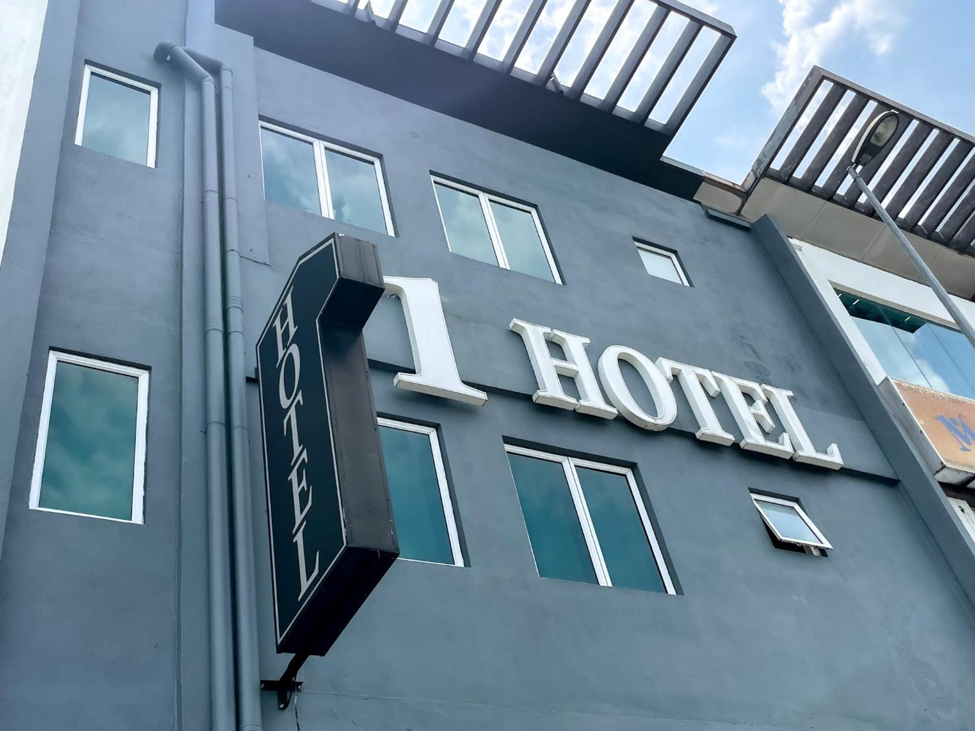 1 Hotel Mahkota Cheras Exterior foto