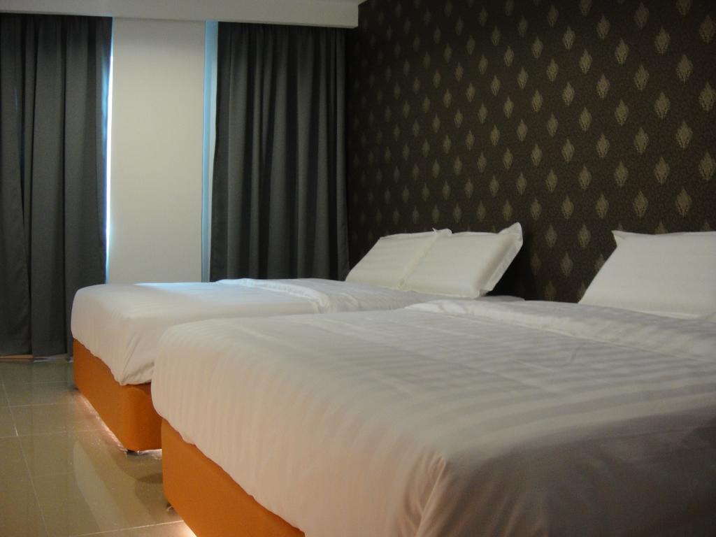 1 Hotel Mahkota Cheras Exterior foto