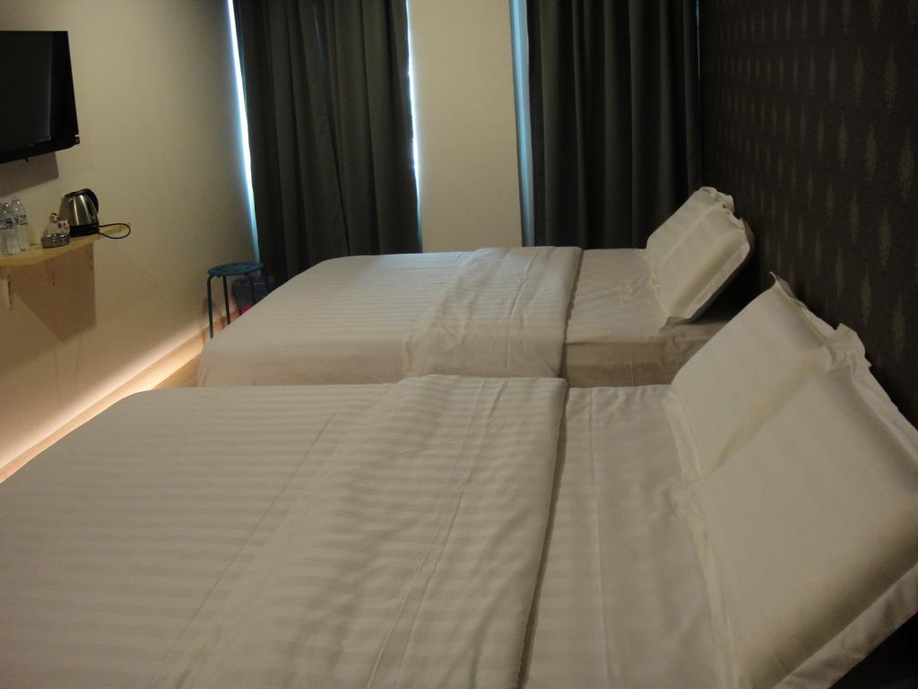 1 Hotel Mahkota Cheras Exterior foto
